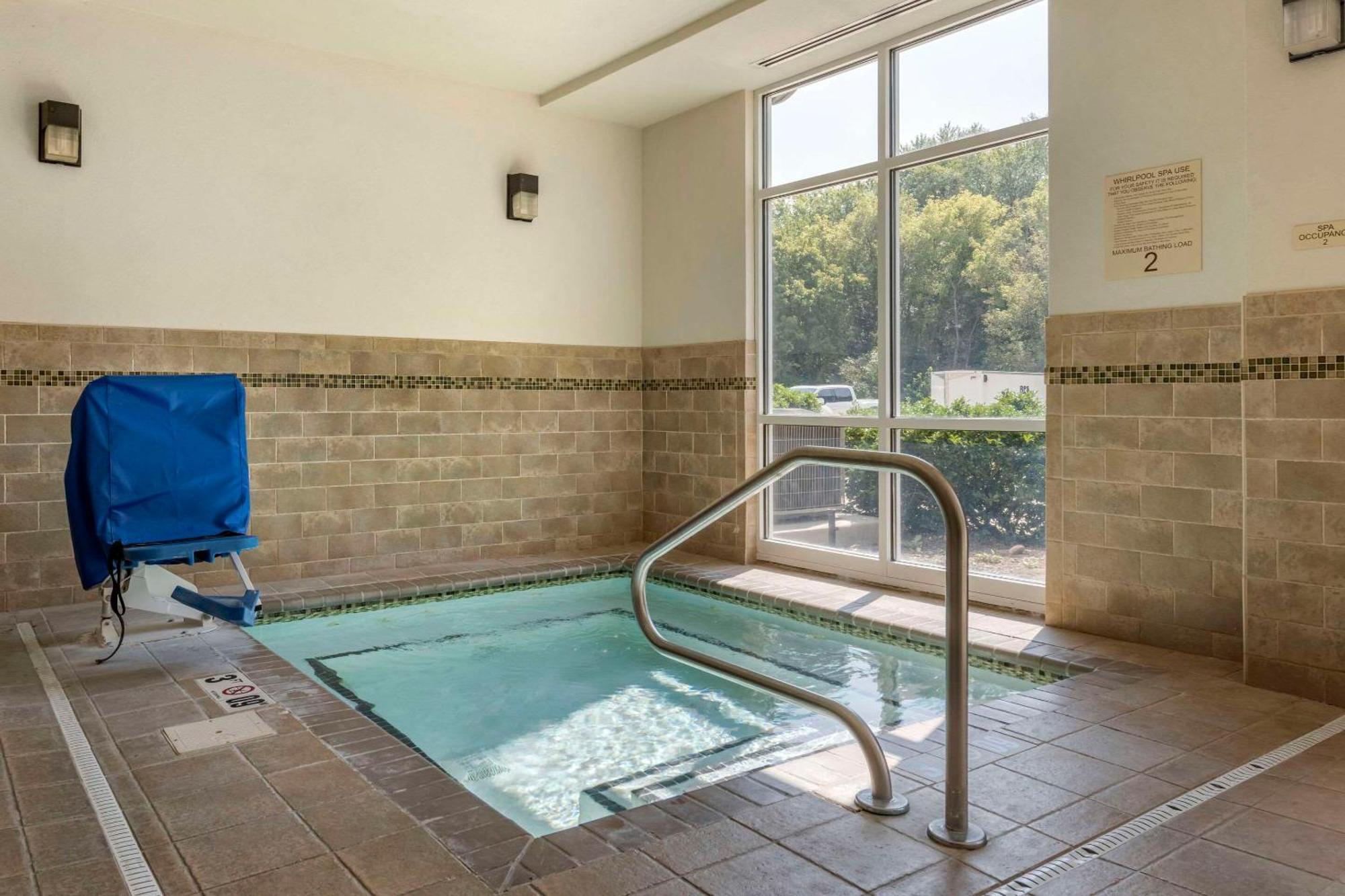 Comfort Inn & Suites Dover Extérieur photo