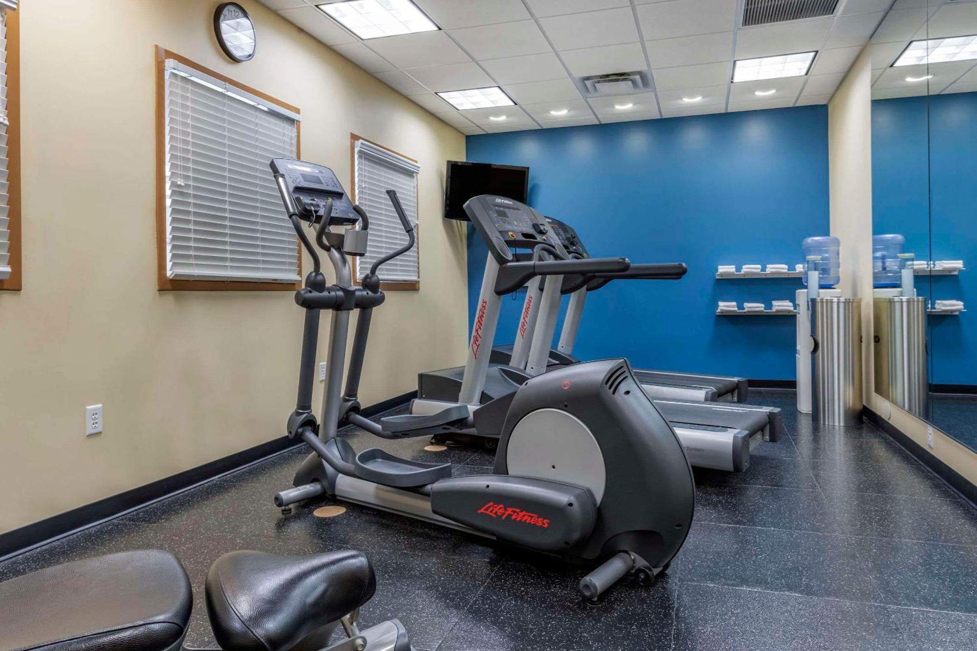 Comfort Inn & Suites Dover Extérieur photo